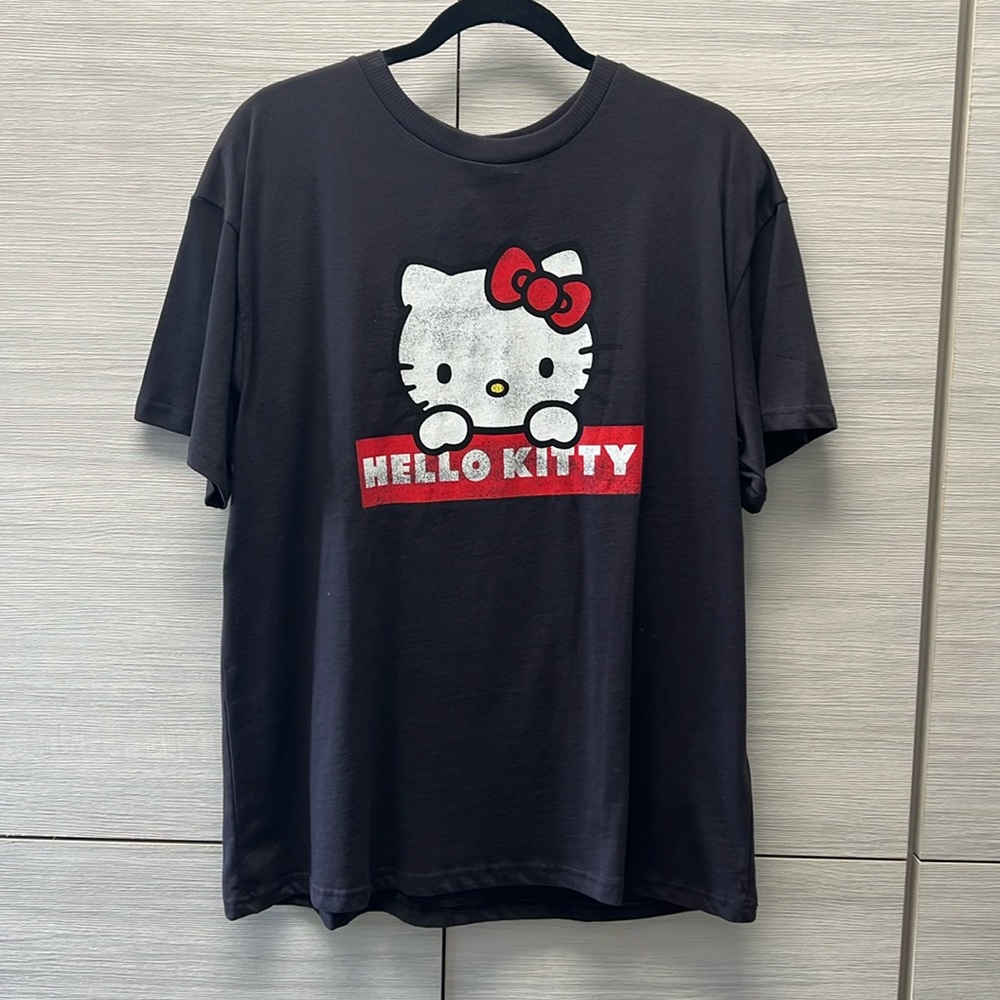 hello kitty t-shirt